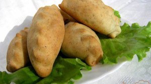 Пирожки с зеленым луком и крабовыми палочками