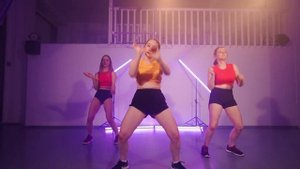 ТАНЦУЕМ TWERK+DANCEHALL В СТУДИИ ТАНЦЕВ THE BAT, танцы спб, студия танцев The Bat СПб