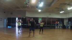 Zumba with Carlos GIl "Jaque Mate" - Yandel
