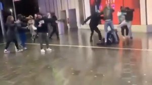 Сильная сцена насилия с применением мачете