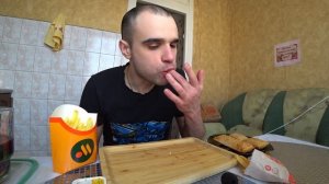 МУКБАНГ ДРУГАЯ ВЕРСИЯ - БУРГЕР КИНГ ПРОТИВ ВКУСНО И ТОЧКА / ВОППЕР / БИГ СПЕШИАЛ / MUKBANG АСМР