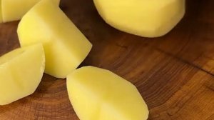 Просто смешайте 3 яйца и консервированный тунец! Это блюдо мгновенно произведет впечатление на любог