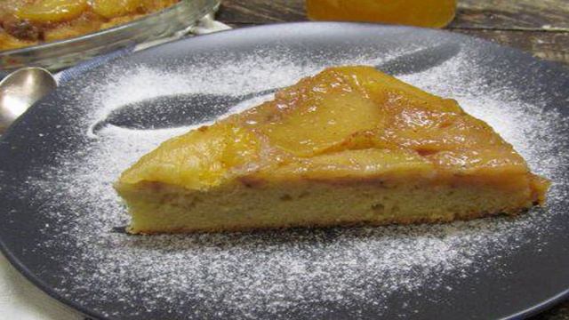 Пирог перевертыш с яблоком и бананом