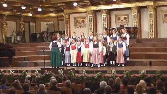 Die Gumpoldskirchner Spatzen mit "Wiener Lieder Medley" смотреть онлайн