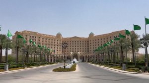 12 часов продолжались российско-американские переговоры в Саудовской Аравии