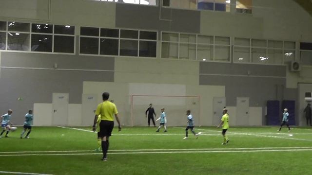 1 тайм "Атлетика"(Артём) - Смена (Большой Камень) смотреть онлайн