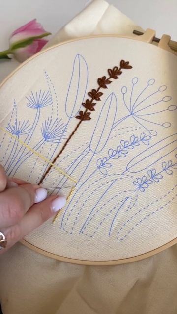 Стебельчатый шов, Stem Stitch #вышивка #embroidery #stemstitch #вышивкадляначинающих