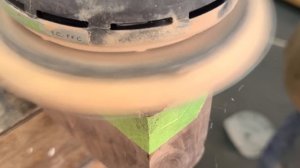 Ремонт - устранение дефектов древесины с помощью её пыли и суперклея