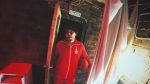 СБЕЖАЛ ИЗ ДЕТСКОГО ДОМА ЗЛЫХ РОДИТЕЛЕЙ - SCHOOLBOY RUNAWAY В РЕАЛЬНОЙ ЖИЗНИ!