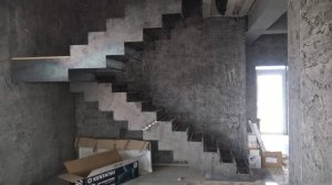 Сварной металлический каркас с двумя площадками