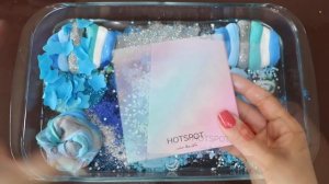 Смешиваем «облачные» тени для век и макияж, детали, блёстки в слайм! Увлекательное видео со слаймом!