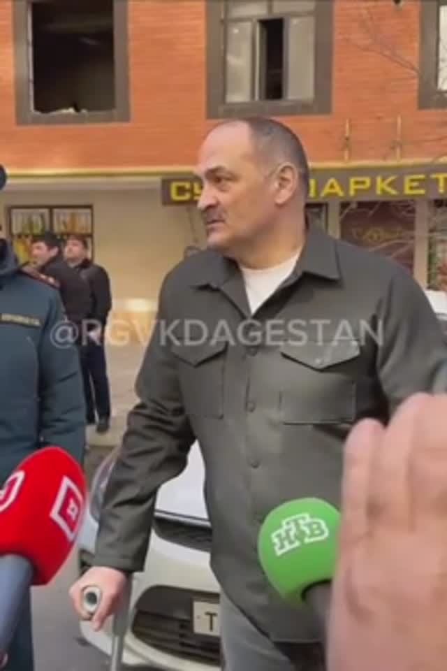 Сергей Меликов: "Необходимо обеспечить безопасность жителей домов"