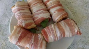 Вкуснейшие рулеты из тостового хлеба, ветчины, помидора, зелени и сыра -идеальная закуска.