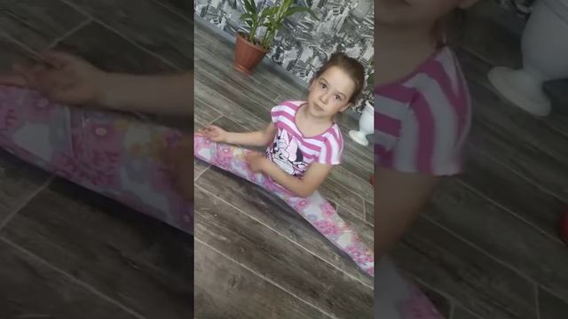 Как за неделю сесть на шпагат, быстро и легко смотреть онлайн