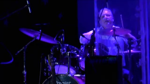 Case on down the road смотреть онлайн