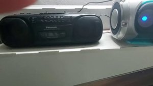 Panasonic RX-FS440 vs Philips AZ3068 i JVC B550.