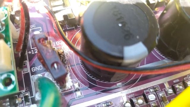 Ремонт Грид инвертора Замена - вынос предохранителя.