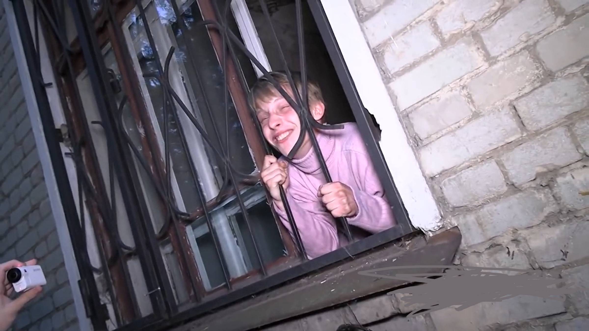 Психушка изнутри пришли к родителям Андрея смотреть онлайн