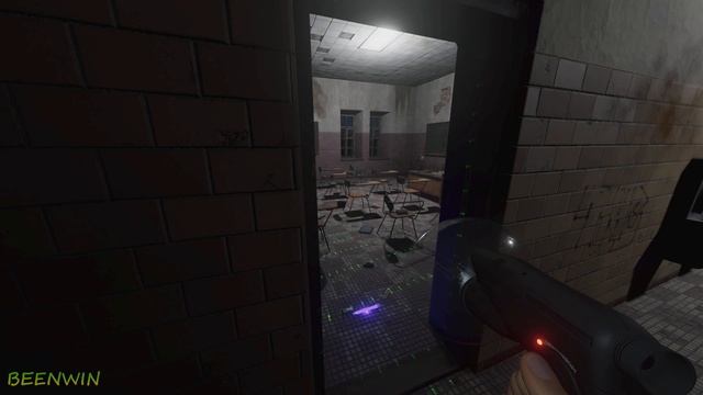 С какой частотой шепчет Мюлинг? Сижу и молюсь перед дверью школы. смотреть онлайн