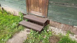 Лестница в дом на две ступени