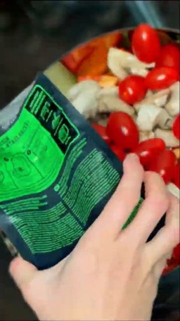 Запеченные куриные конечности с овощами | Chicken prep #shorts #cooking #recipe #chicken #пп #куриц смотреть онлайн