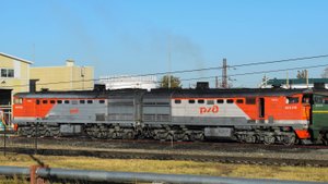 Тепловоз 2ТЭ10М-3576. Звук 10Д100 на повышенных оборотах.