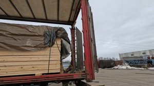 Кенворт Т-660. Добраля до выгрузки. Сразу нашел загрузку домой