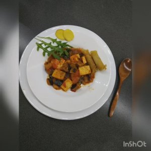 Баклажан с сыром тофу и специями