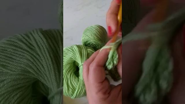 Комбинезон крючком. смотреть онлайн