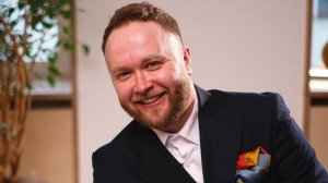 Ведущий на свадьбу Денис Игловиков. Стильно. Легко. Недушно