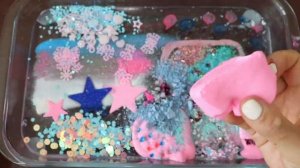 СЛАЙМ ДОМА - Смешиваем тени для век «Розовыйе» и макияж, детали, блёстки в слайм!