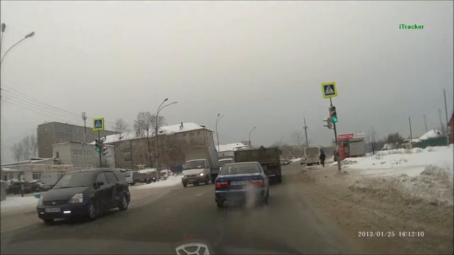 Кому дорожные правила нипочем?!! смотреть онлайн