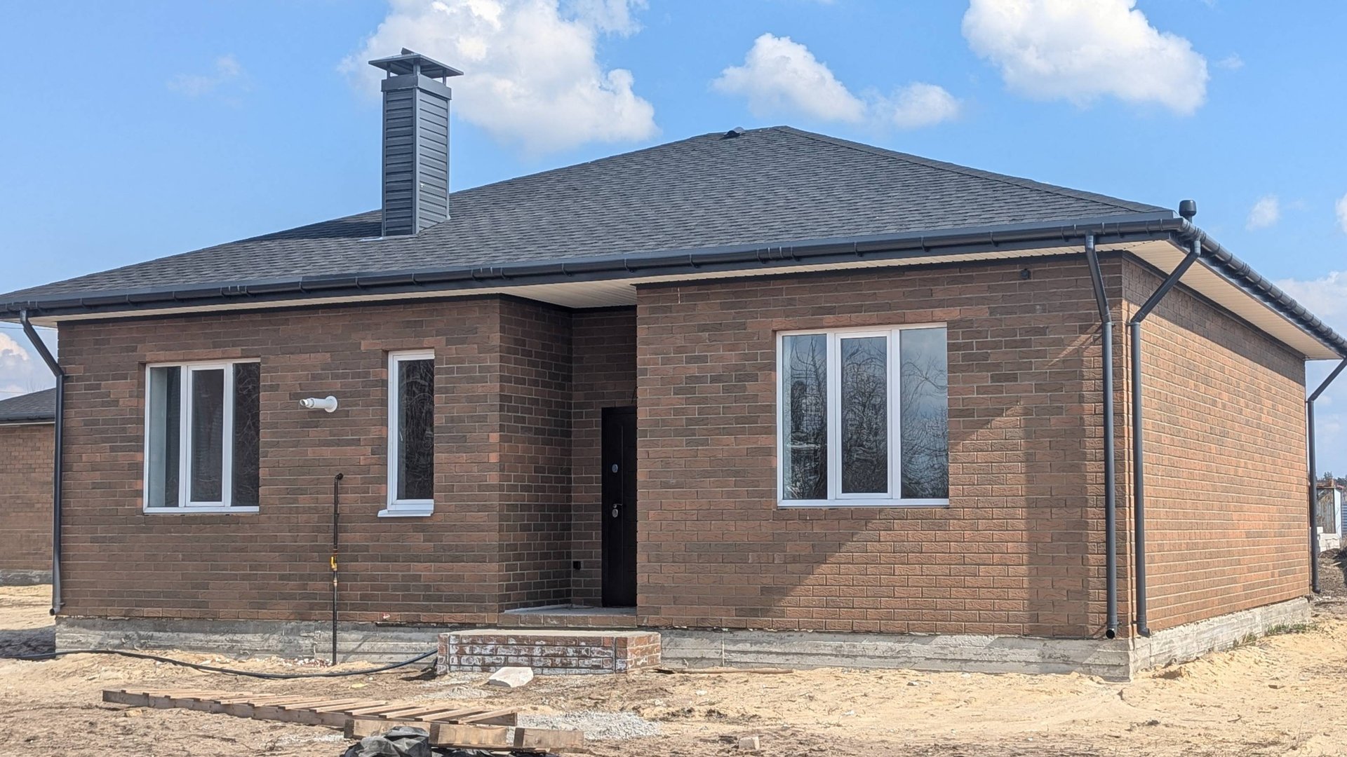 Дом 110 кв.м. с террасой 16 кв.м. на участке 7 сот. д. Новоподклетное смотреть онлайн