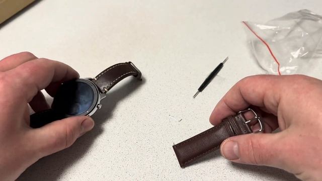 Кожаный ремешок для смарт часов