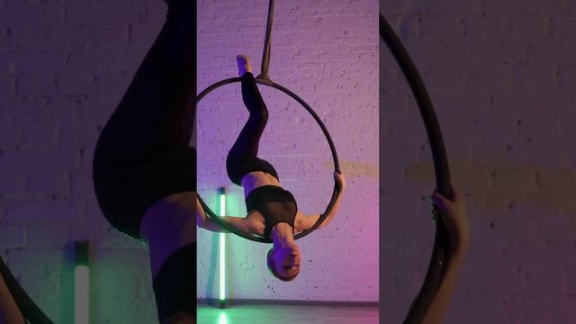Анна Миляйкина | Воздушная гимнастика | Воздушное кольцо | Aerial Ring | Студия танцев THE BAT