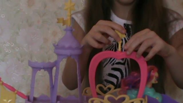 Замок принцессы Твайлайт Спаркл смотреть онлайн