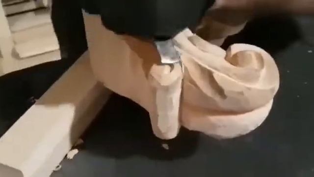 резьба по дереву  #woodcarving #мебель #кухня #школа #столярка #двери