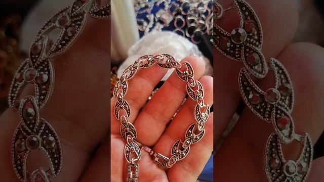 Капельное серебро с марказитами.