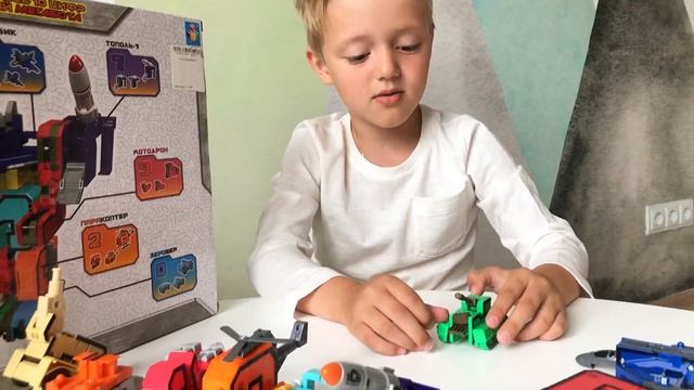 Распаковка #10 Трансботы "Боевой расчет"