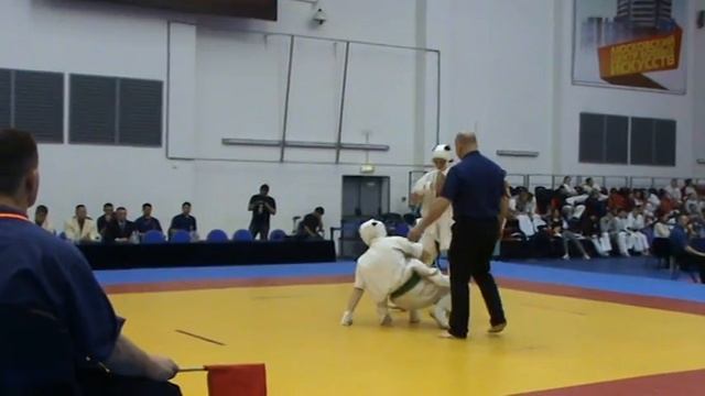 Левин Дмитрий на первенстве России 2017 (1 бой) смотреть онлайн