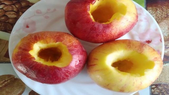 Яблоки запечённые в мультиварке