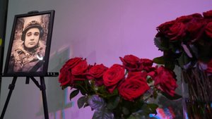 Мемориал в память о погибшем военкоре Федорчаке появился в здании МИЦ «Известия»