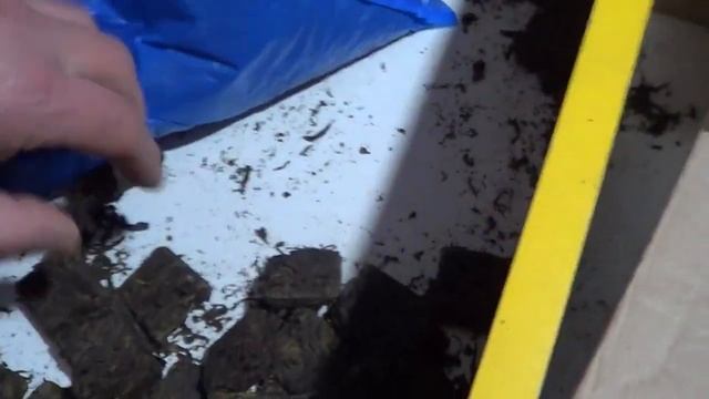 2017 Прессовка листа малины ферментированного с ягодой в чайную "шоколадку 9 долек