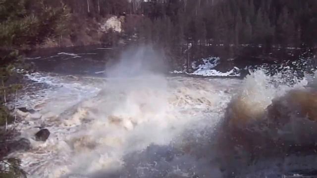 Нижний участок водопада Гирвас