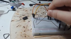 Игра проведи колечко на макетной плате. Игры электронные.