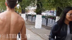 Прошелся голый по городу | Реакция на "КАЧКА" в Караганде
