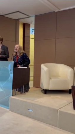 Елена Карабутова - историк искусства из Петербурга