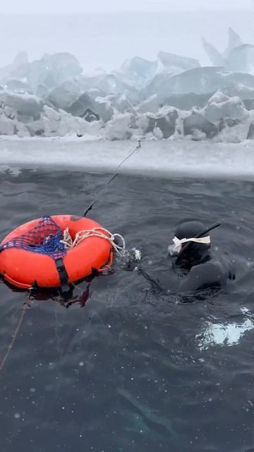 Как я готовлюсь побить мировой рекорд | Фридайвинг под лёд Байкала СЕРИЯ 5 смотреть онлайн