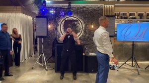 Ведущий Илья Алтынов . Бросаем подвязку