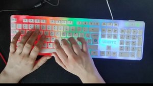 ASMR звуки: печать на клавиатуре